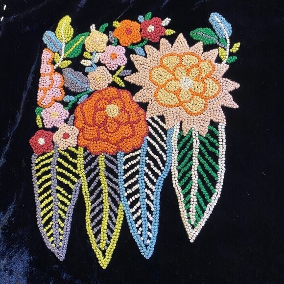 Unbranded Lined Velours Black Floral French Knots Embroidered Scarf 10.5"X60" - Picture 9 of 9